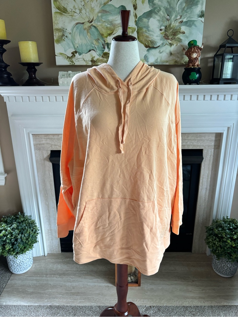 *NEW*  AVI VIV Women’s Hooded Peach Sweatshirt - Size 4X